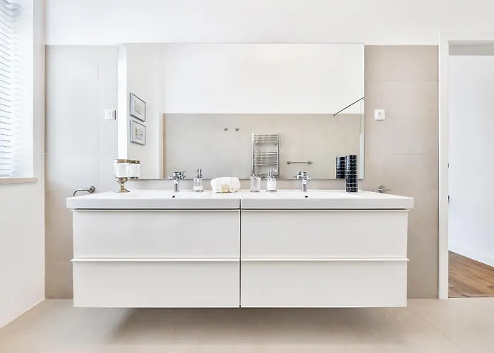 Isabella By Ocvillas *