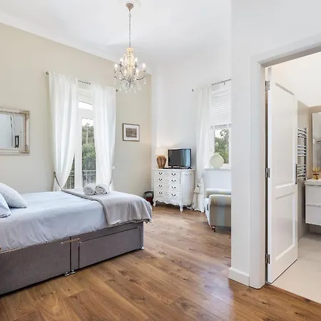 Isabella By Ocvillas *